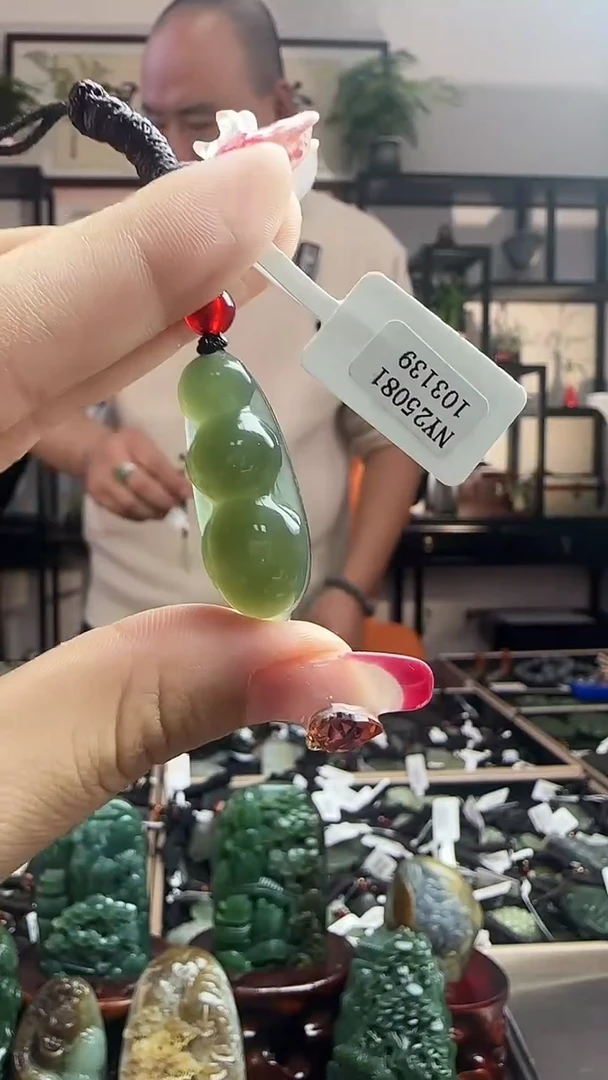 颈饰未镶嵌和田玉3139