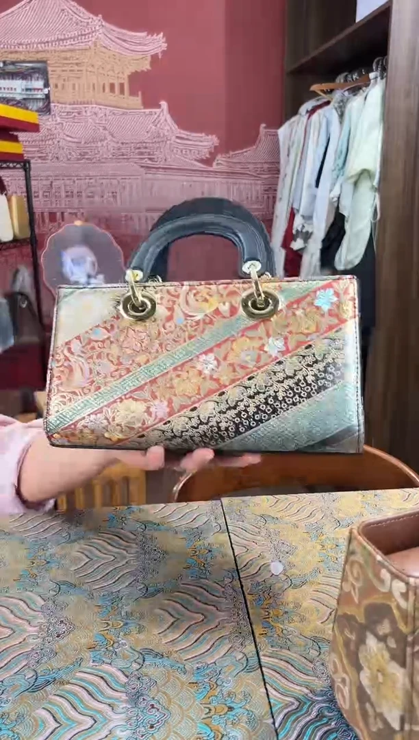 刺绣非遗唐锦包包