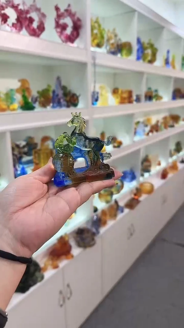 手工艺品琉璃马到成功