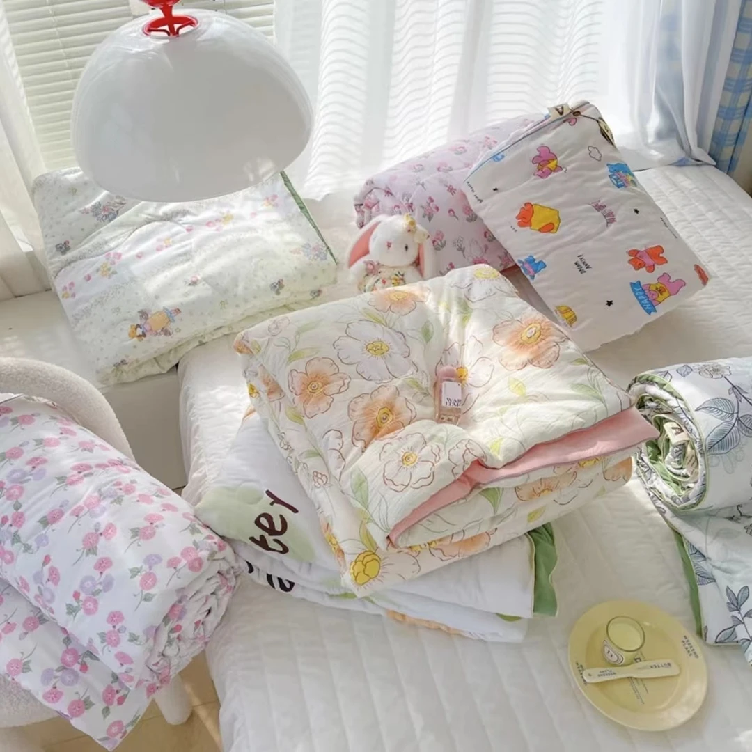 【单品春秋被】200*230特价！福利！亲肤可机洗（颜色不.挑）春秋被