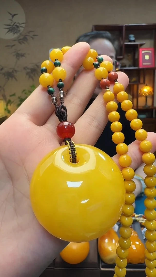 蜜蜡吊坠(赠链)未镶嵌天然保真蜜蜡公主扣套装