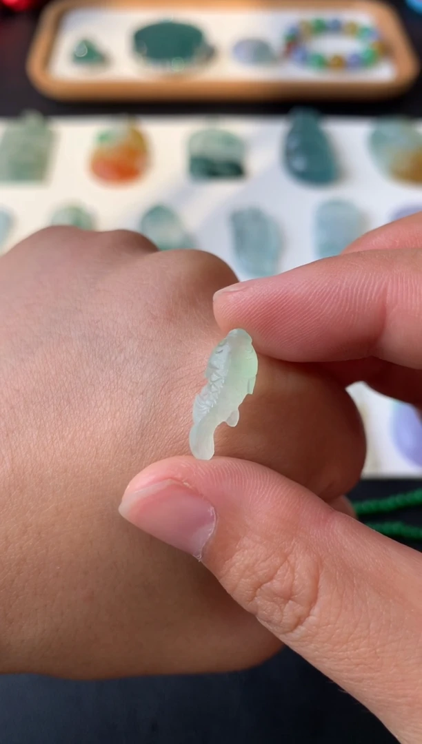 未镶嵌定制翡翠翡翠