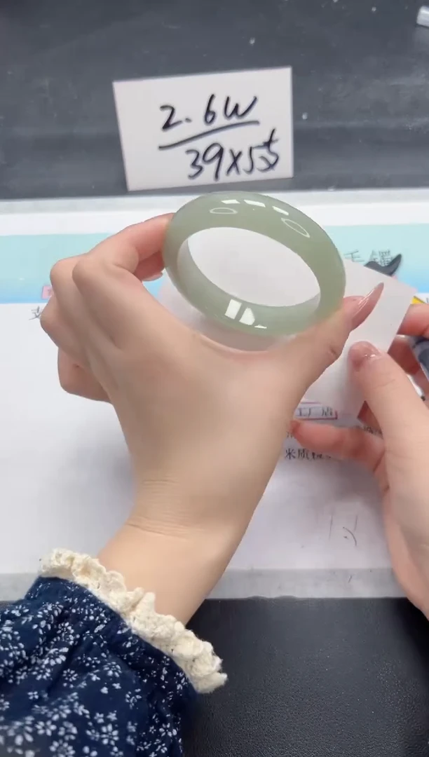 【闪购商品】石英质玉手镯未镶嵌A165-54