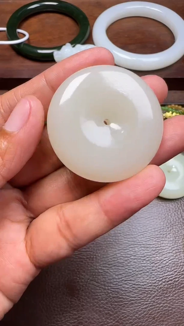 未镶嵌和田玉挂件和田玉新疆挂件  40