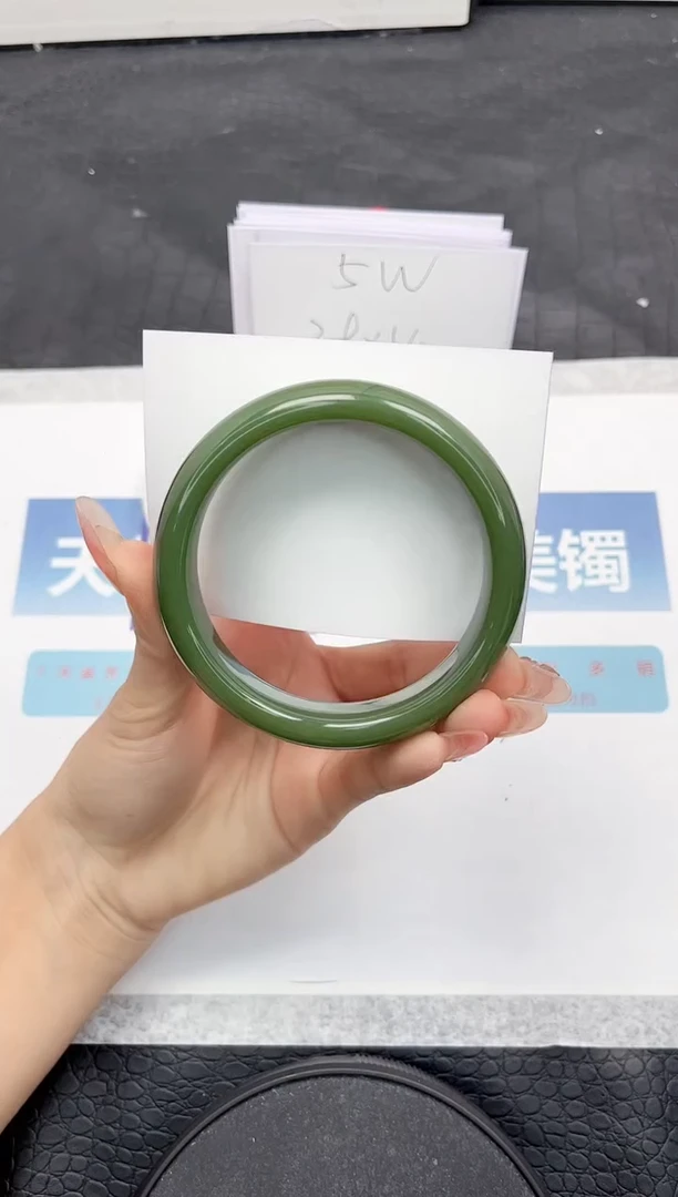 【闪购商品】石英质玉手镯未镶嵌L266-63