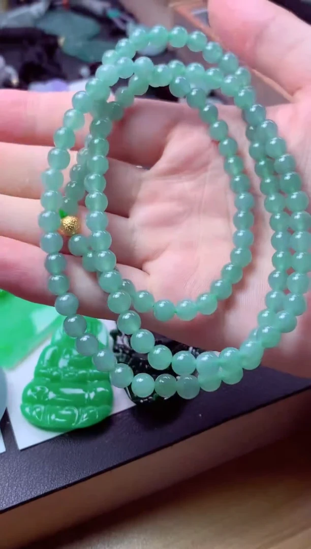 翡翠未镶嵌颈饰多样性发货 发其一 天然翡翠