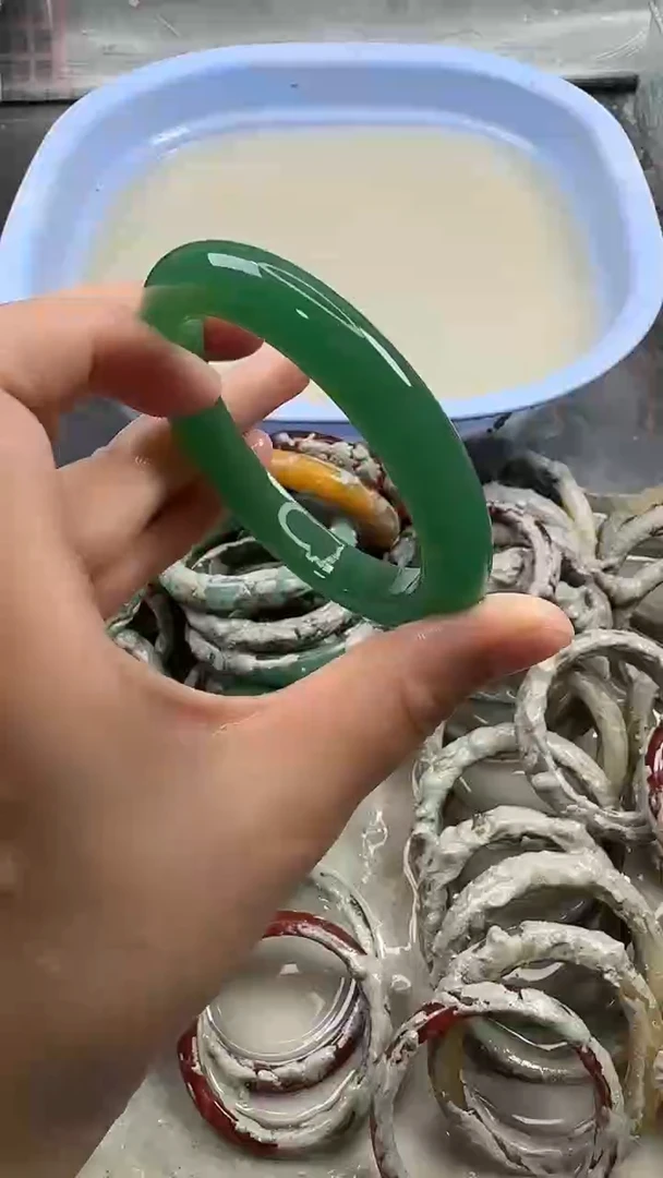 未镶嵌手镯石英质玉17