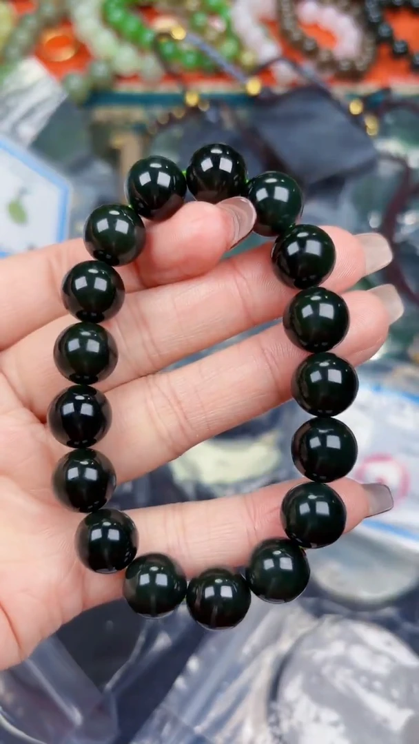 颈饰未镶嵌和田玉和田玉