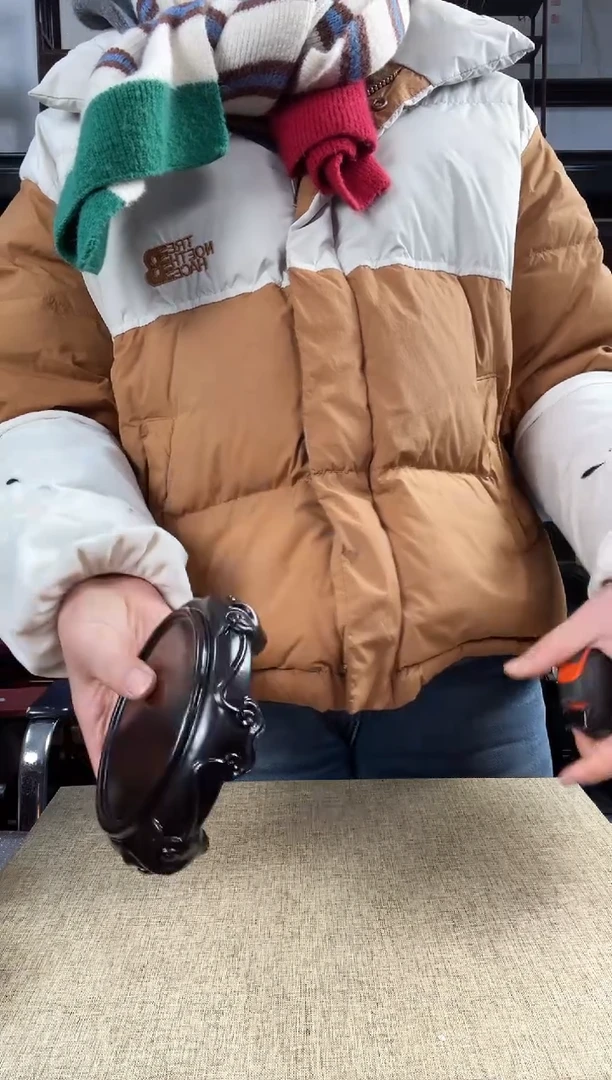 木羊头底座老李红木工艺品