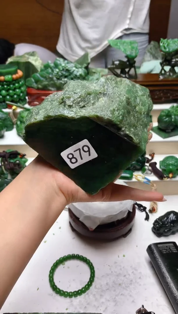 未镶嵌和田玉（碧玉）珠宝半成品1