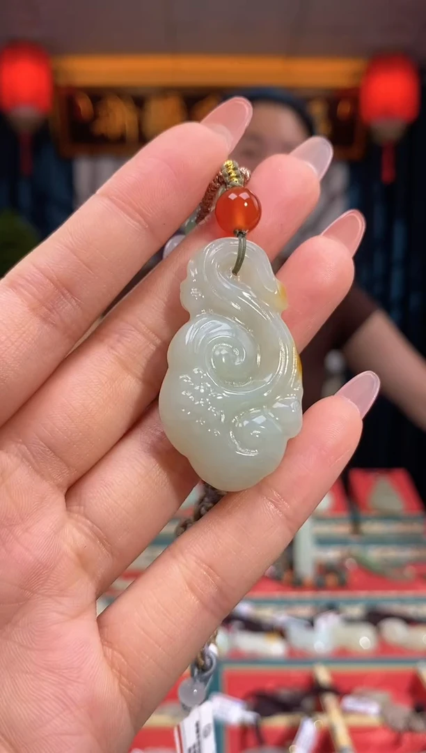 和田玉未镶嵌挂件如意