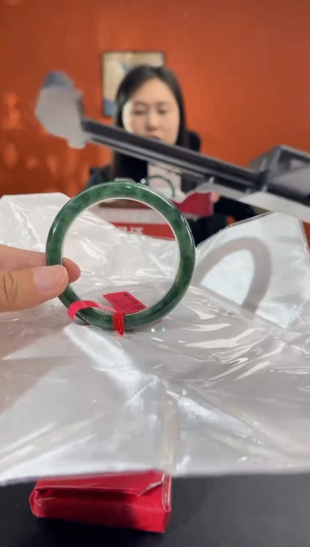 未镶嵌手镯翡翠10 53