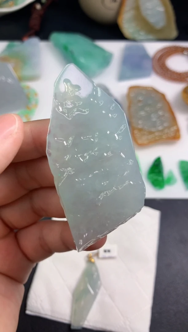 未镶嵌定制翡翠