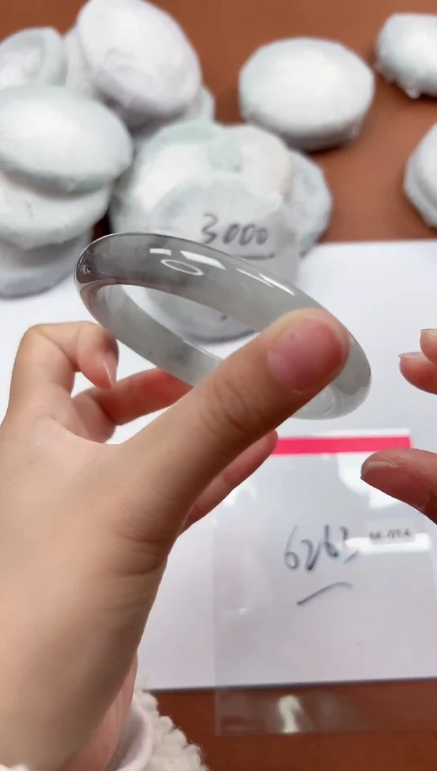 精美手镯，一物一拍M014