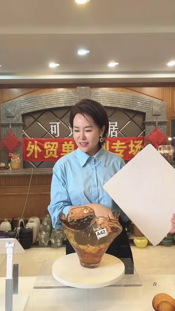 琉璃手工艺品美**?琉璃