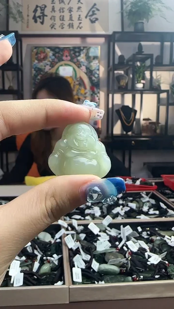 颈饰未镶嵌和田玉佛公3