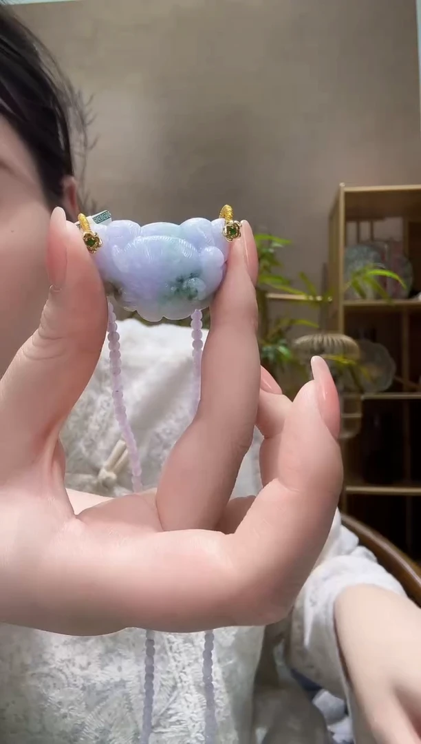 翡翠未镶嵌颈饰吊坠