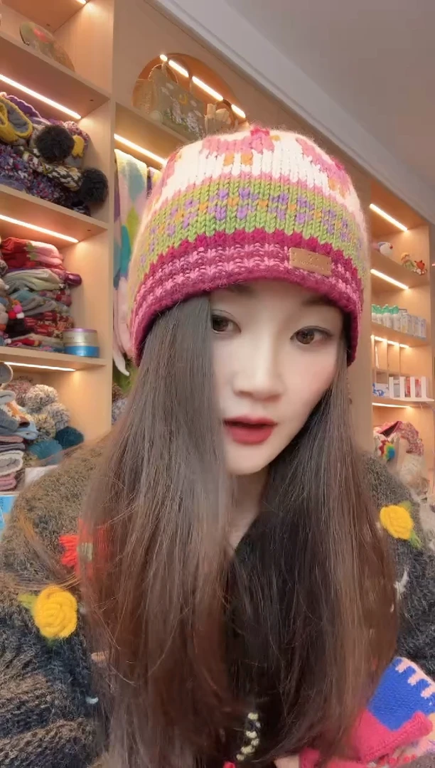 羊毛粉色小鸡冷帽