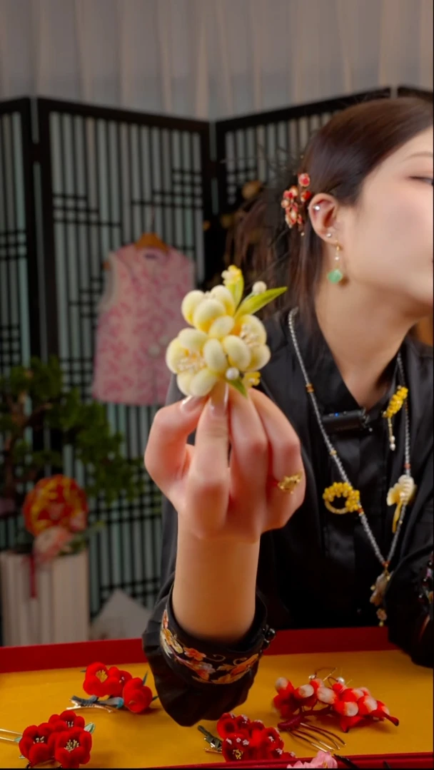 刺绣非遗苏绣绒花手工饰品