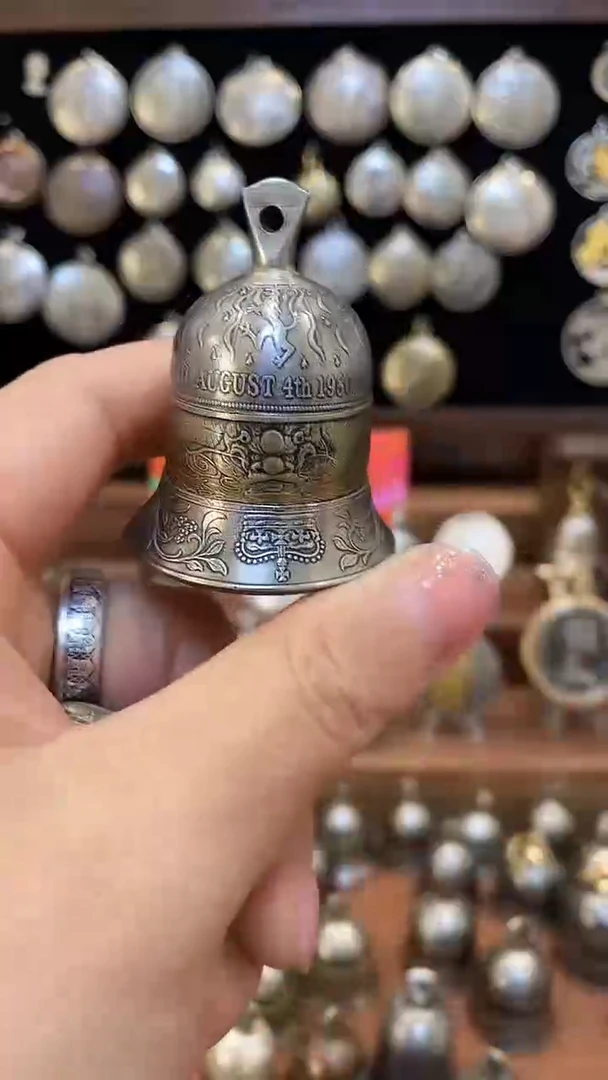 用****3英国一克朗拼接款