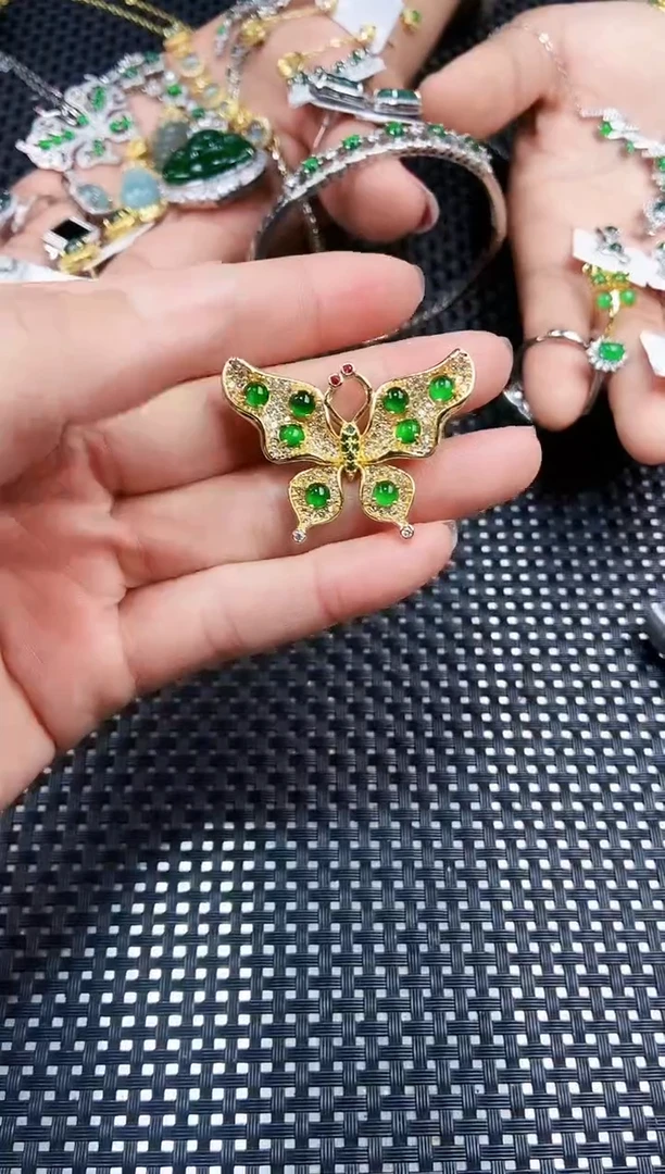 【闪购商品】翡翠吊坠(不含链)未镶嵌111111111