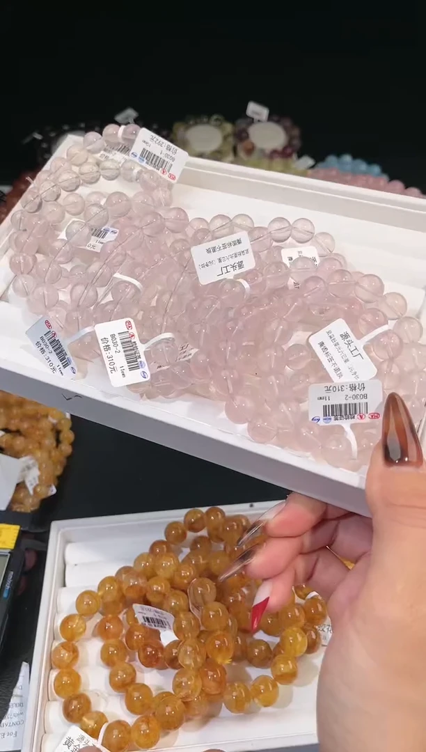 【闪购商品】水晶手链未镶嵌多样性发一紫莫粉11mm