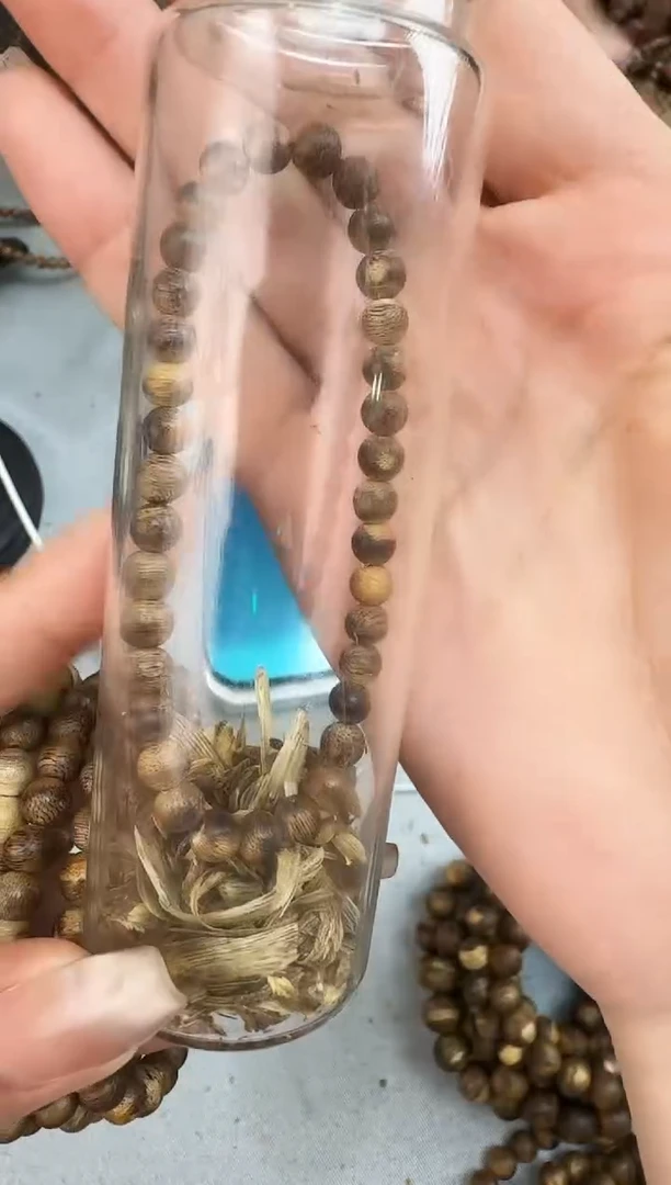 沉香沉香碎屑06海南圆单圈静静沉香甄选多样性发一