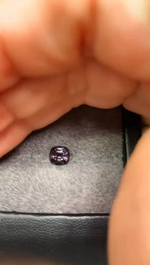 【闪购商品】定制尖晶石裸石未镶嵌枕型 石墨色调 1.21ct