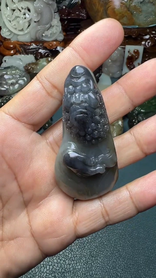 未镶嵌和田玉把件-