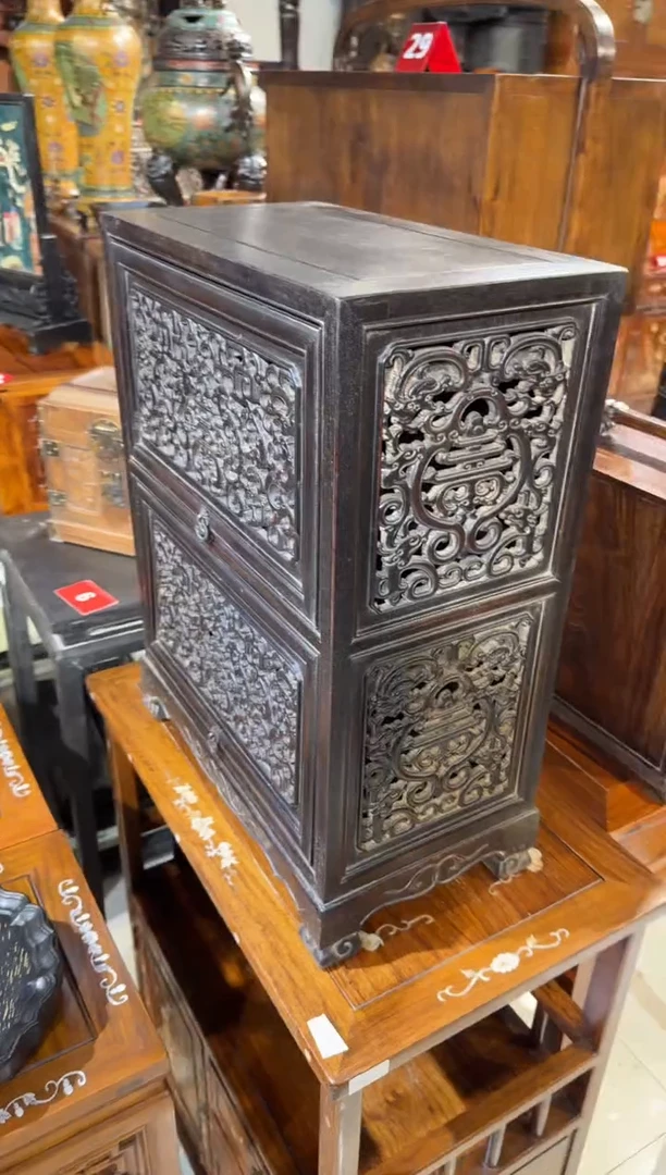 木木头款小叶紫檀三面透雕折叠柜1680