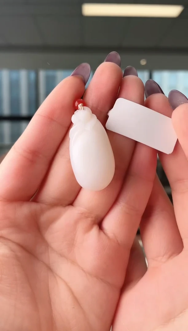 颈饰未镶嵌和田玉花牌 无