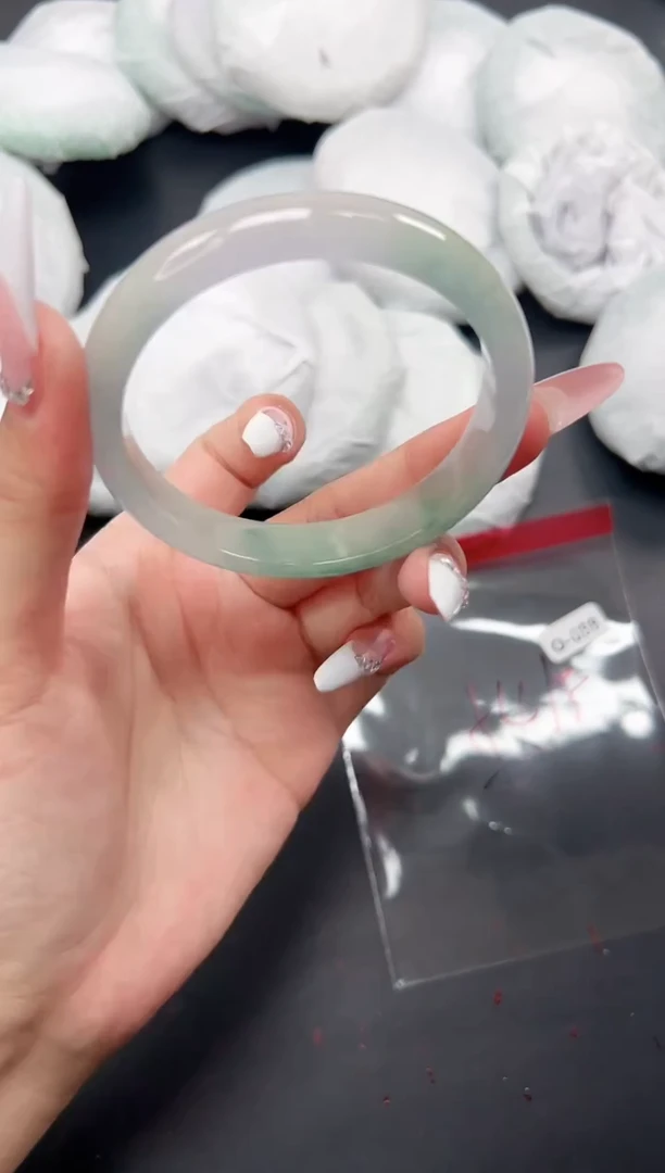 精品手镯，一物一拍O-088