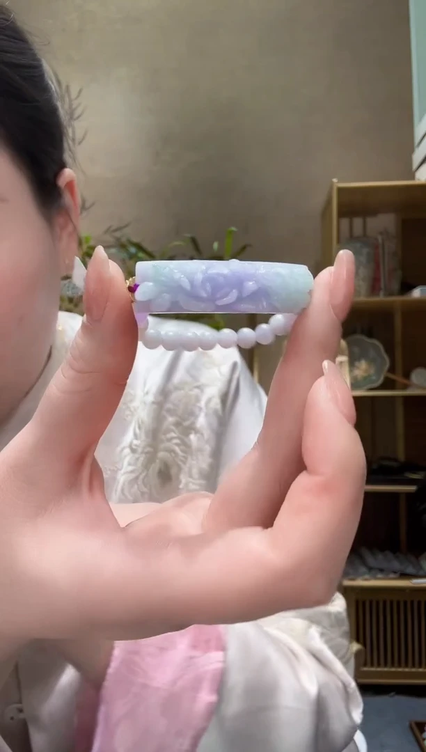 【闪购商品】翡翠颈饰未镶嵌手牌