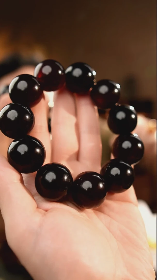 琥珀颈饰未镶嵌24+翳珀手串