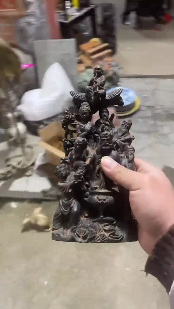 【闪购商品】木木雕新年快乐 香木摆件