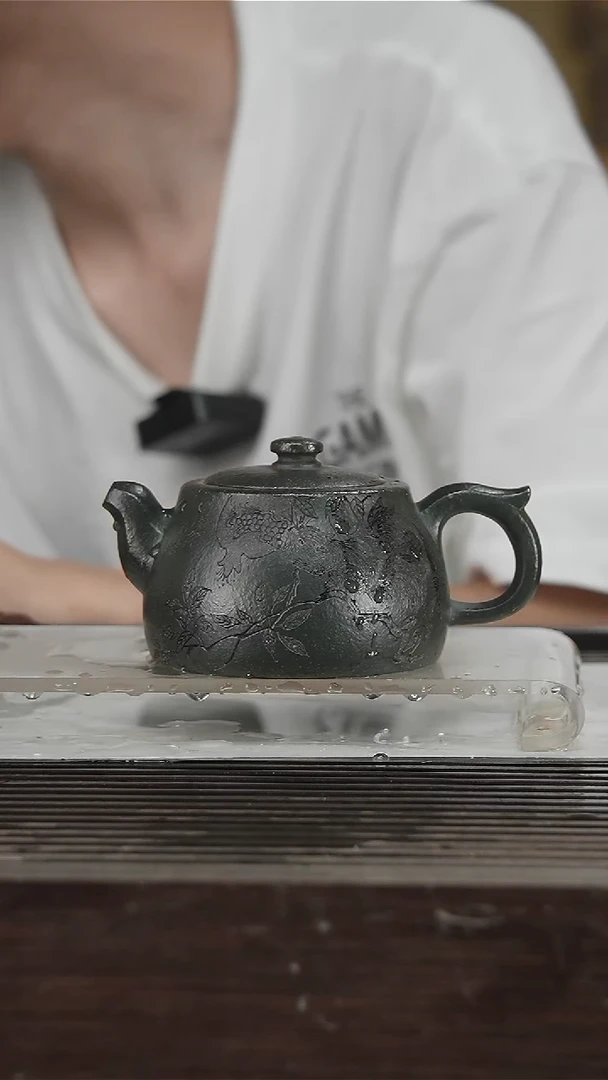 茶壶紫砂勇淑英300CC127号带证