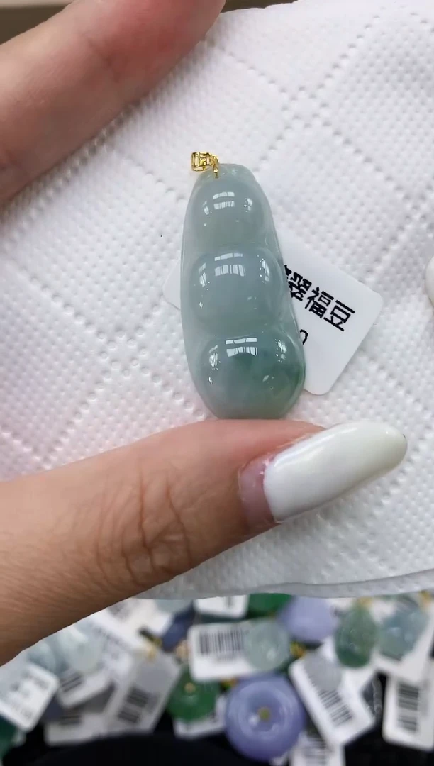 颈饰18K金镶嵌翡翠11111111111