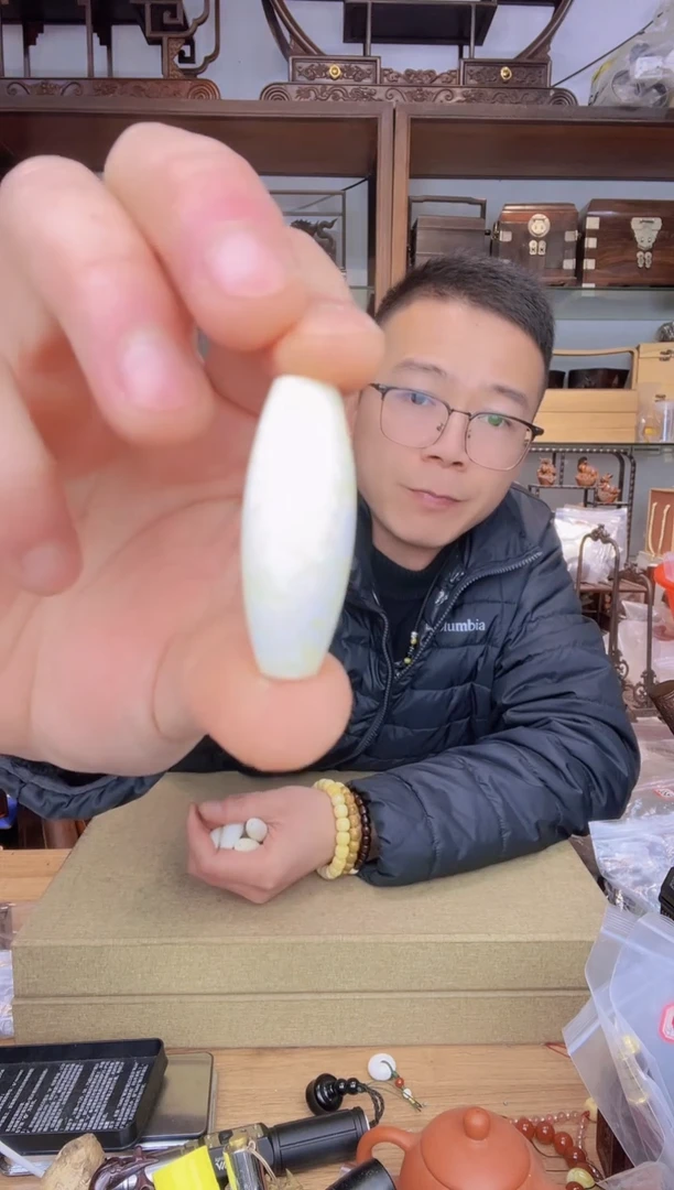 【闪购商品】乌木类书架350海长形桶珠单颗