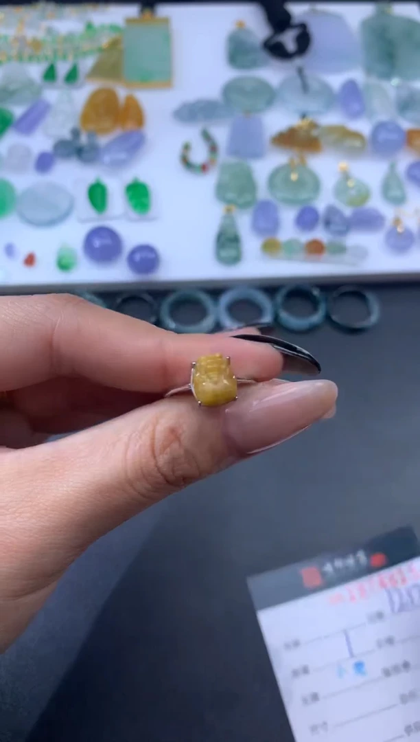 未镶嵌挂件翡翠哈轩 戒指1