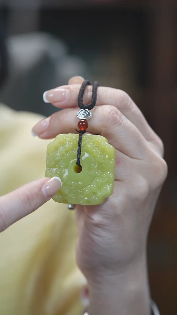 未镶嵌岫玉吊坠平安扣