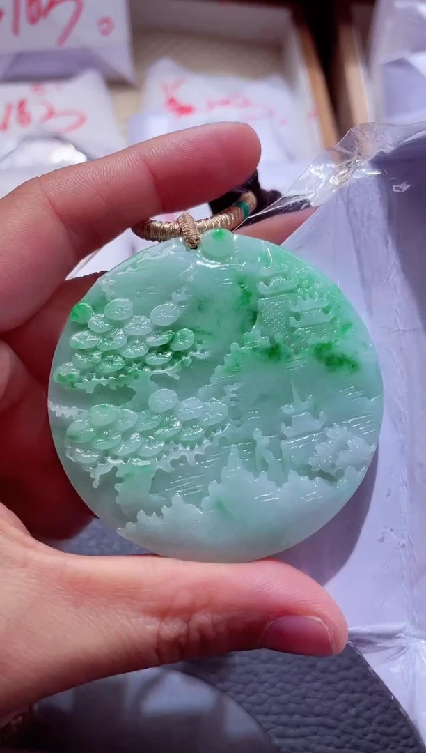 颈饰未镶嵌翡翠00006085