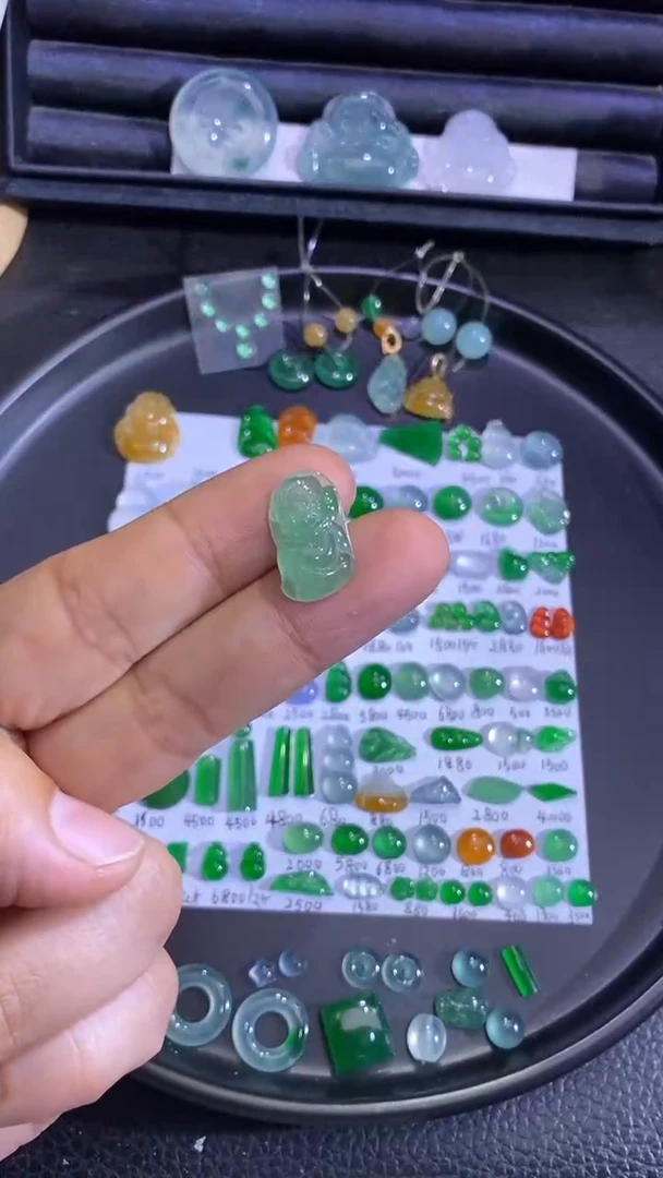 未镶嵌挂件翡翠仙子