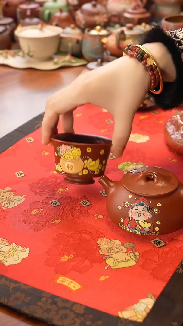 紫砂茶宠朱泥聚宝盆马蹄杯