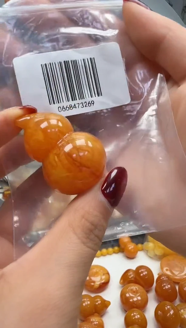 裸石琥珀未镶嵌如图