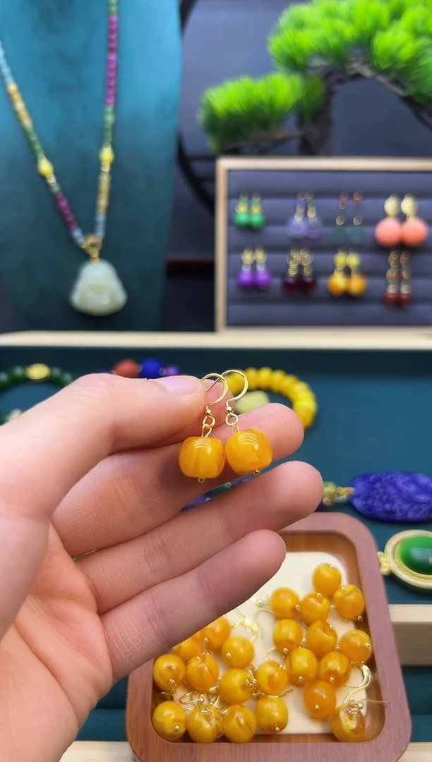 【闪购商品】蜜蜡耳饰14K金镶嵌E01