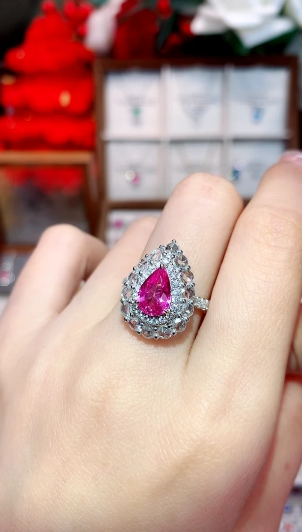 戒指彩色蓝宝石18K金镶嵌1.45ct/天然宝石/七天无理由