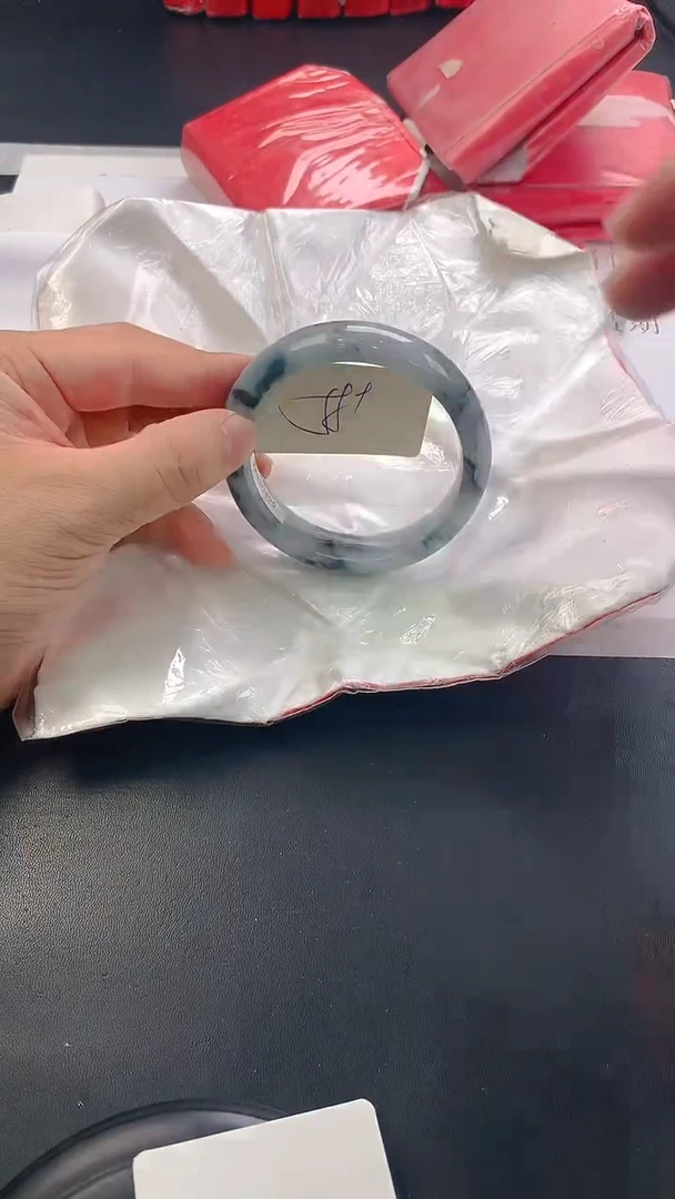 未镶嵌手镯翡翠196