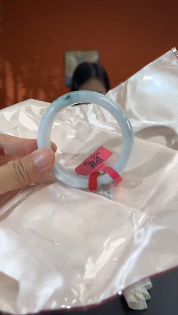 未镶嵌手镯翡翠10