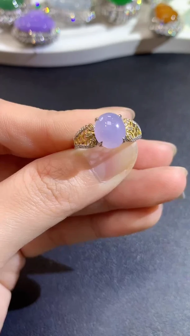 18K金镶嵌戒指翡翠D18  紫货有一定色差