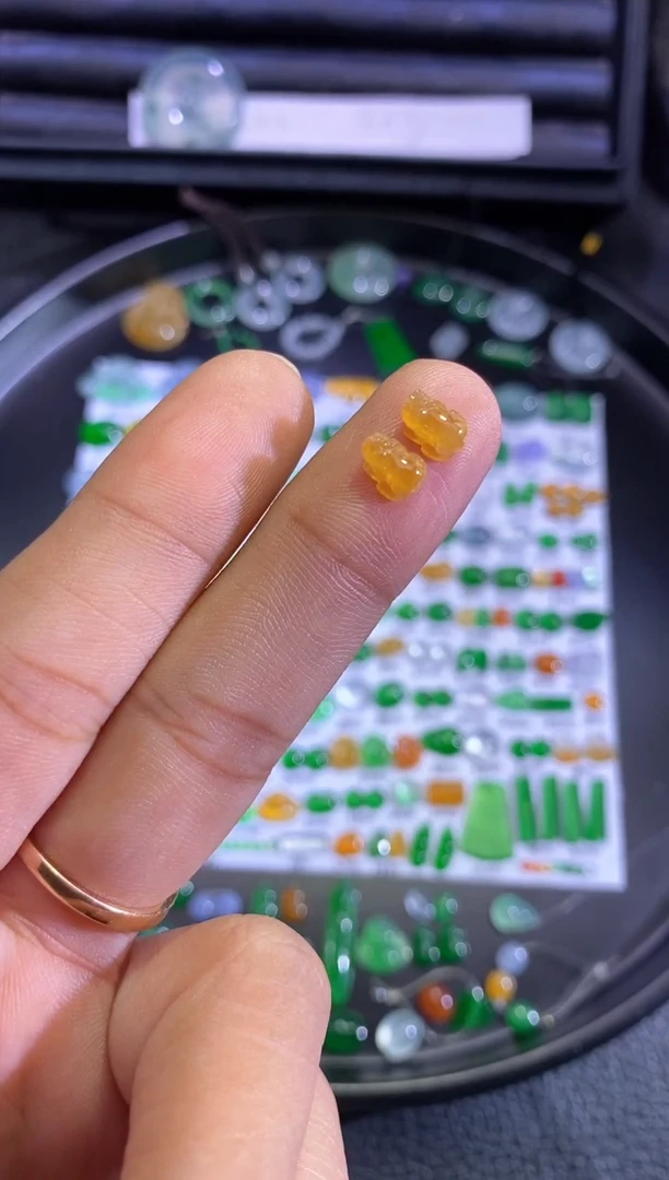 未镶嵌挂件翡翠貔貅